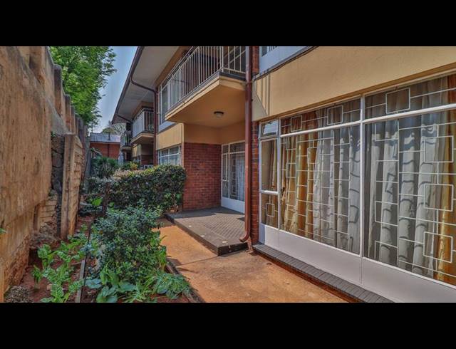 1 BEDROOM APARTMENT FOR SALE IN EASTLEIGH RIDGE